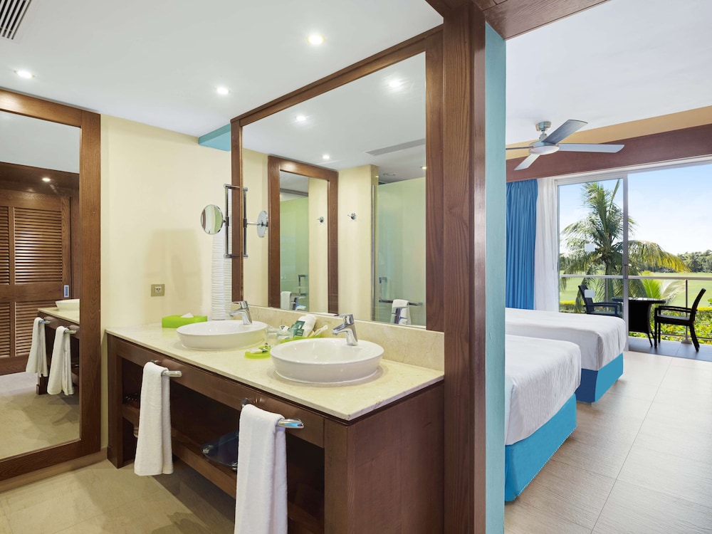 Habitación superior del hotel Barceló Bávaro Palace - All Inclusive. Foto 1