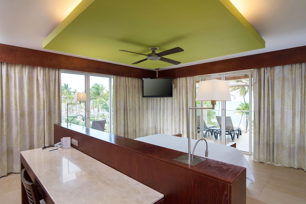 Suite panorámica, vistas al mar (Premium Level Room) del hotel Barceló Bávaro Palace - All Inclusive. Foto 3