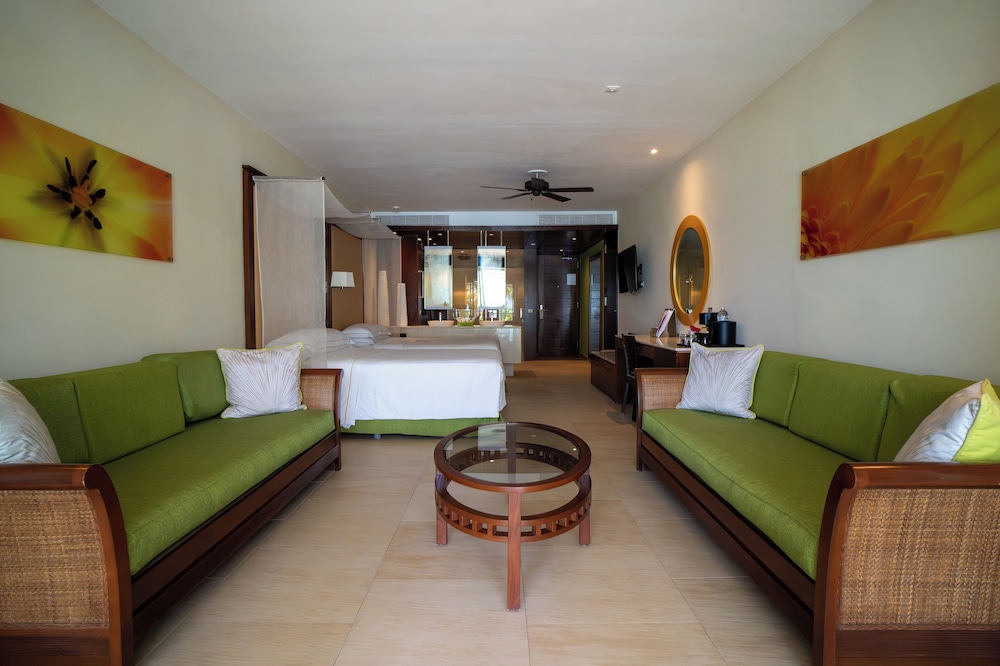Suite junior (Family Premium Level - 2A3C) del hotel Barceló Bávaro Palace - All Inclusive. Foto 2