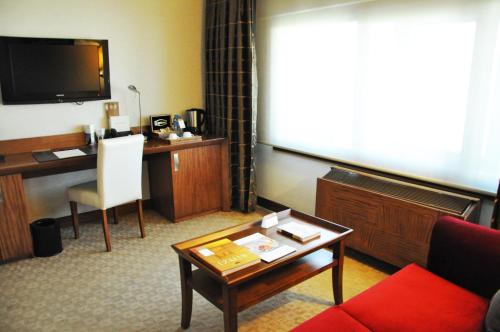 Habitación Familiar del hotel Mövenpick Izmir. Foto 5