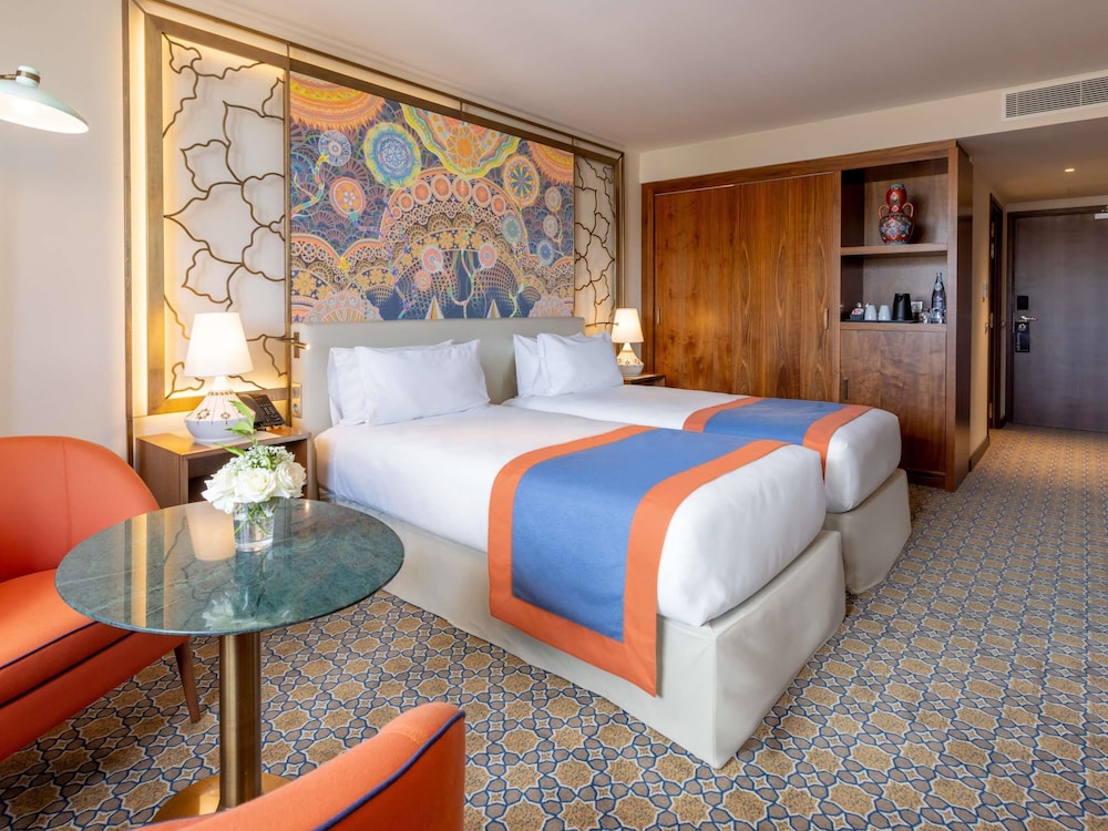 Habitación Clásica con 2 camas individuales, vistas a la ciudad del hotel Mercure Alger Palais Des Congres. Foto 1