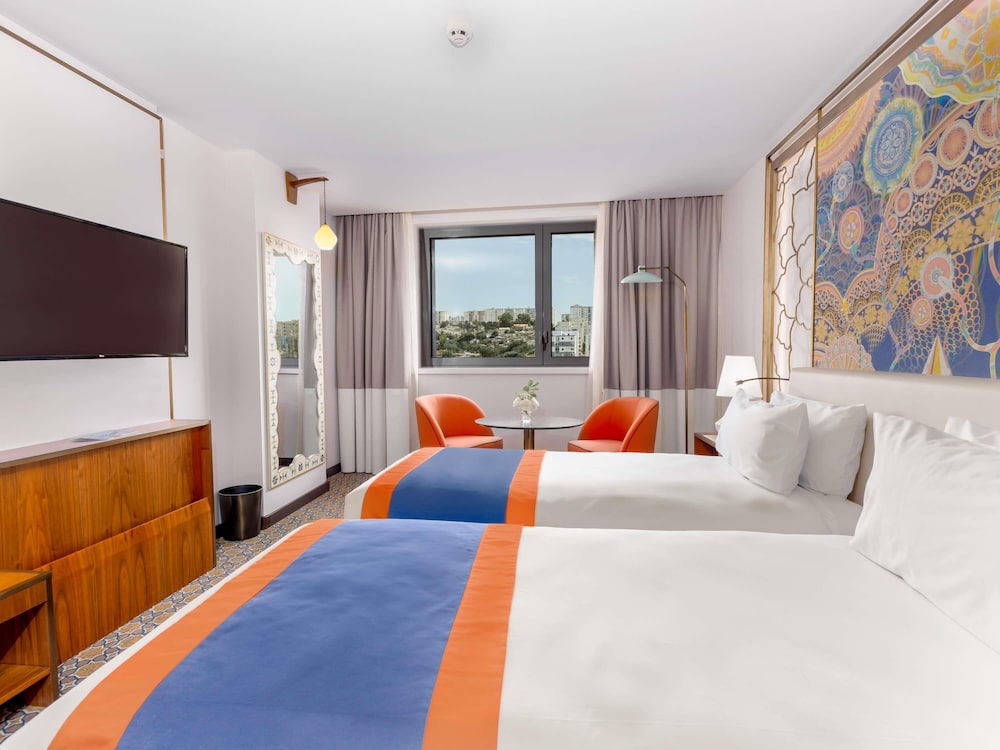 Habitación Clásica con 2 camas individuales, vistas a la ciudad del hotel Mercure Alger Palais Des Congres. Foto 3