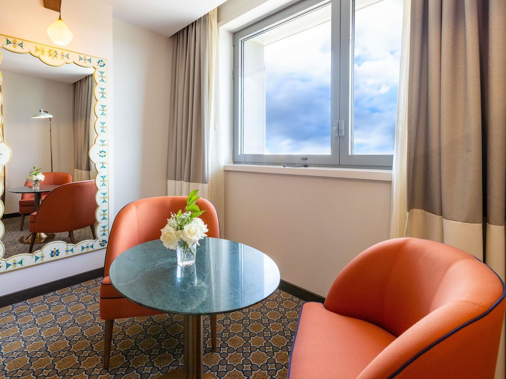 Habitación Clásica con 2 camas individuales, vistas a la ciudad del hotel Mercure Alger Palais Des Congres. Foto 4