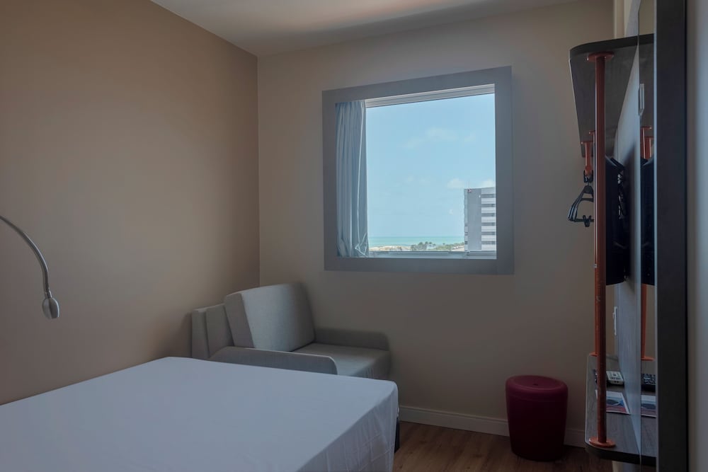 Habitacion Standard con 1 cama doble del hotel Ibis Budget Maceió Pajuçara. Foto 1