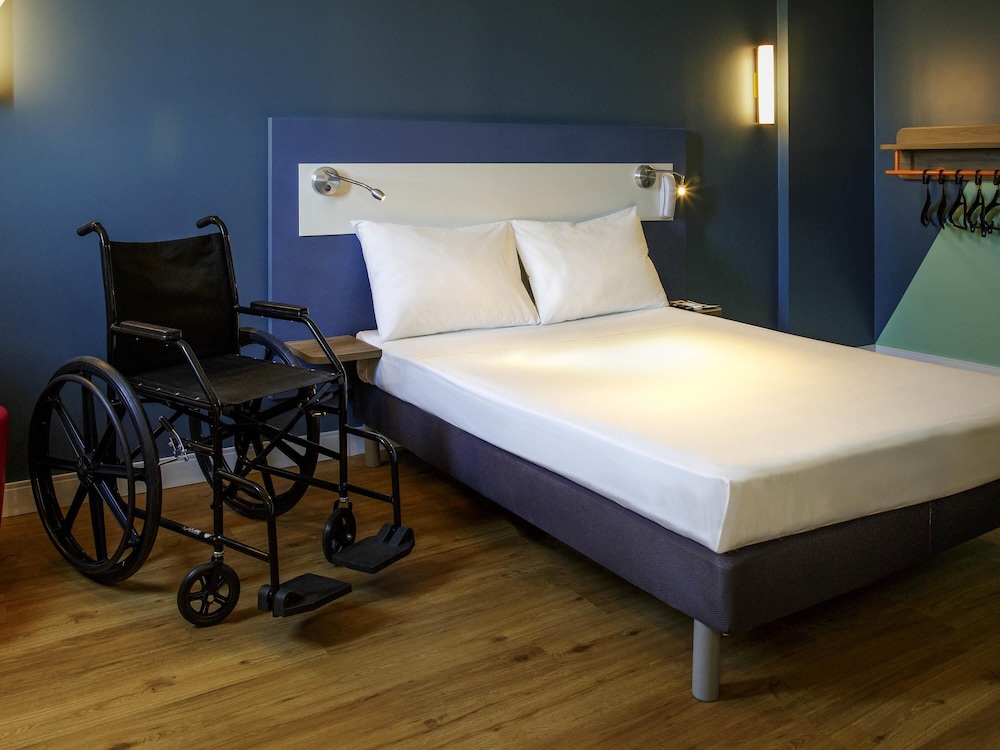 Habitacion Standard discapacitados con 1 cama doble del hotel Ibis Budget Maceió Pajuçara
