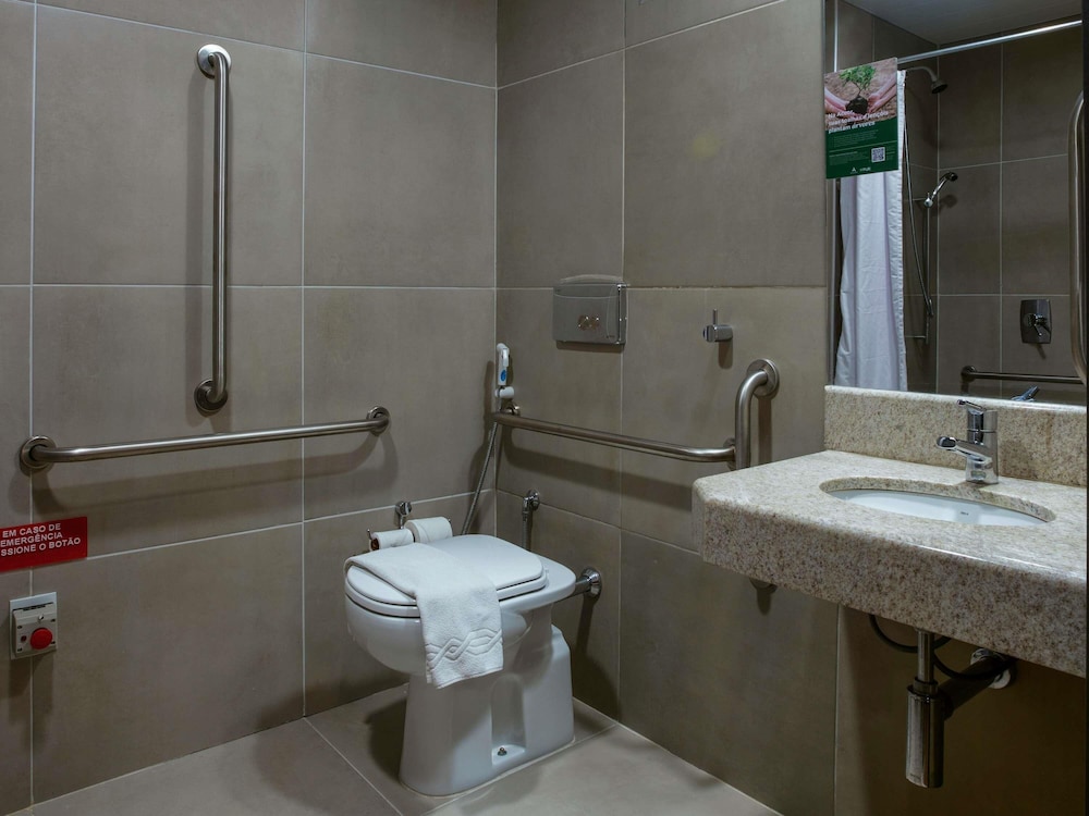 Habitacion Standard discapacitados con 1 cama doble del hotel Ibis Budget Maceió Pajuçara. Foto 4
