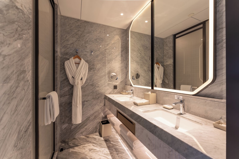 2 camas individuales, Acceso al Club del hotel Hyatt Regency Hangzhou International Airport. Foto 4