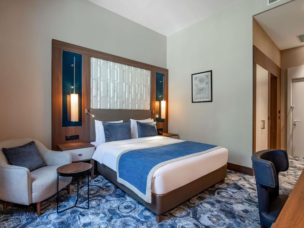 Habitación Estándar con 1 cama doble del hotel Tbilisi Philharmonic By Mercure. Foto 8