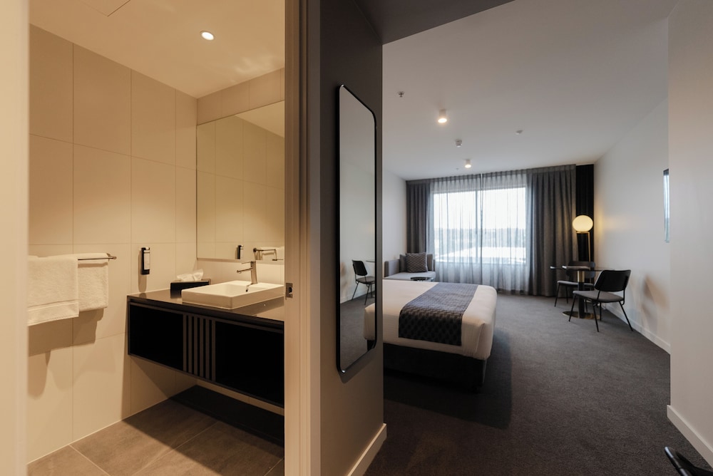 Habitación King Estándar del hotel Mantra Tonsley Adelaide. Foto 1