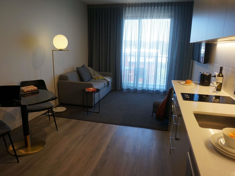 Apartamento Superior con Cama King del hotel Mantra Tonsley Adelaide. Foto 4