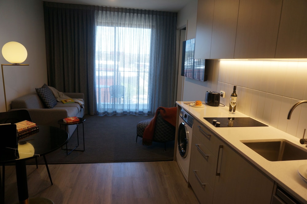 Apartamento Superior con Cama King del hotel Mantra Tonsley Adelaide. Foto 5