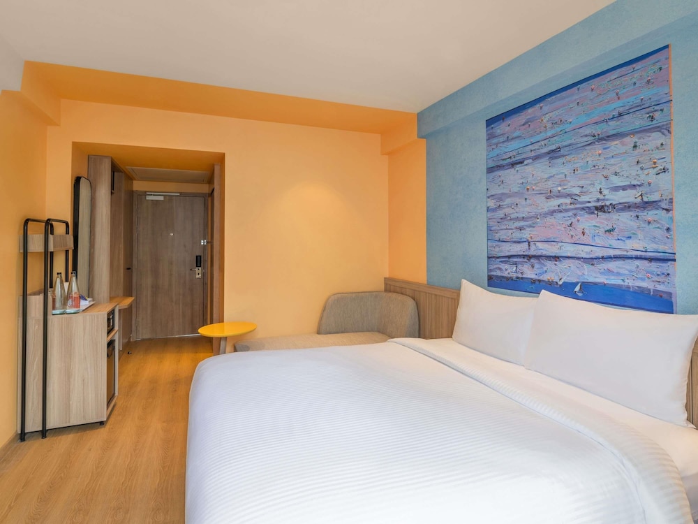 Habitación Premier, 1 cama de matrimonio, vistas a la piscina del hotel Ibis Styles Goa Vagator