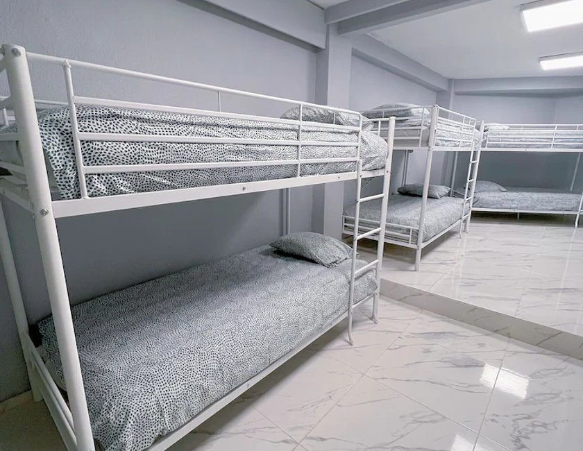 Dormitorio compartido estándar del hotel Acacias. Foto 1