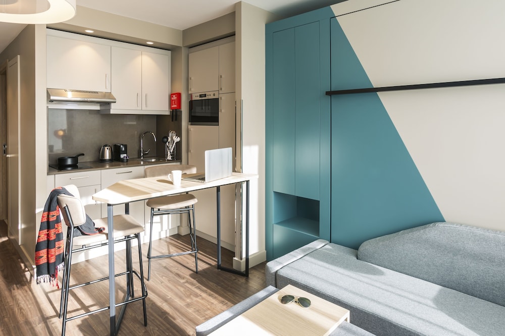 Estudio, 1 cama doble del hotel Adagio Antwerp City Center. Foto 9