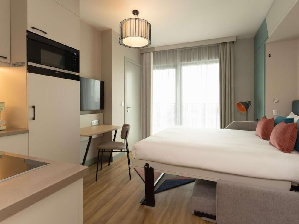 Estudio, 1 cama doble del hotel Adagio Antwerp City Center. Foto 10