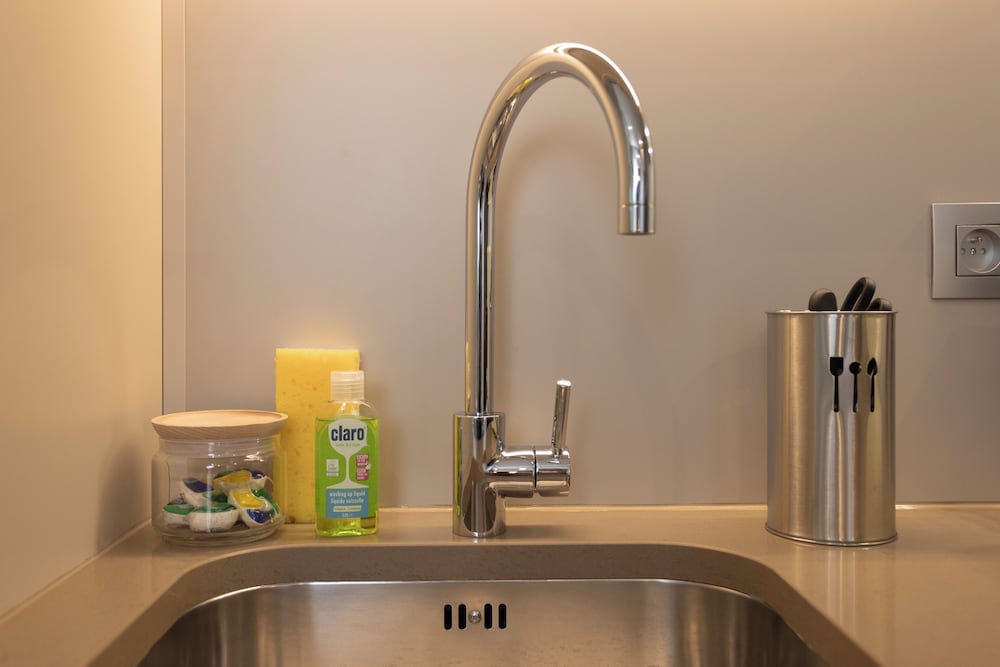 Estudio, 2 camas individuales del hotel Adagio Antwerp City Center. Foto 5