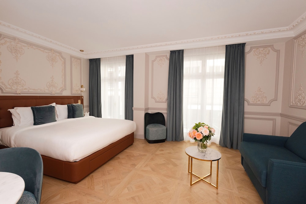 Estudio familiar, 1 cama de matrimonio con sofá cama, no fumadores del hotel Mode Paris Aparthotel