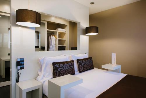 Habitación Doble Superior (1 o 2 personas) del hotel Pcm Forum Alcalá. Foto 1