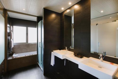 Habitación Doble Superior del hotel Pcm Forum Alcalá. Foto 2