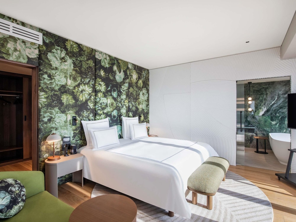 Suite presidencial, 1 cama de matrimonio grande, terraza del hotel Swissôtel Tbilisi