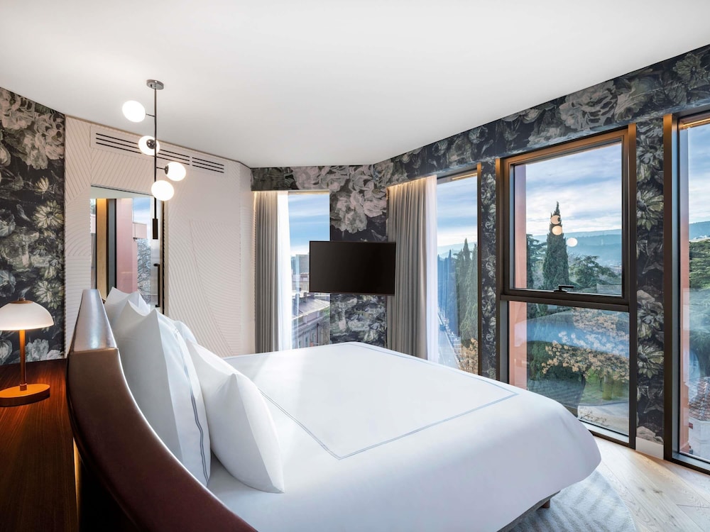 Suite presidencial, 1 cama de matrimonio grande del hotel Swissôtel Tbilisi