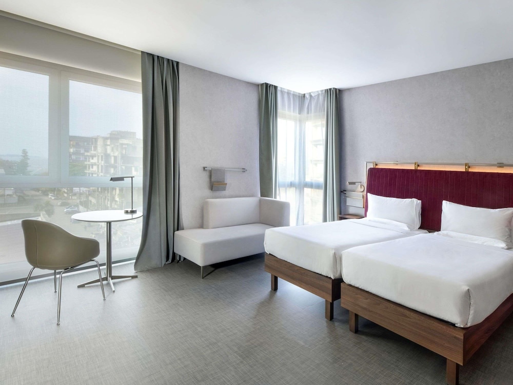 Habitación estándar con 2 camas individuales del hotel Novotel Kinshasa La Gombe