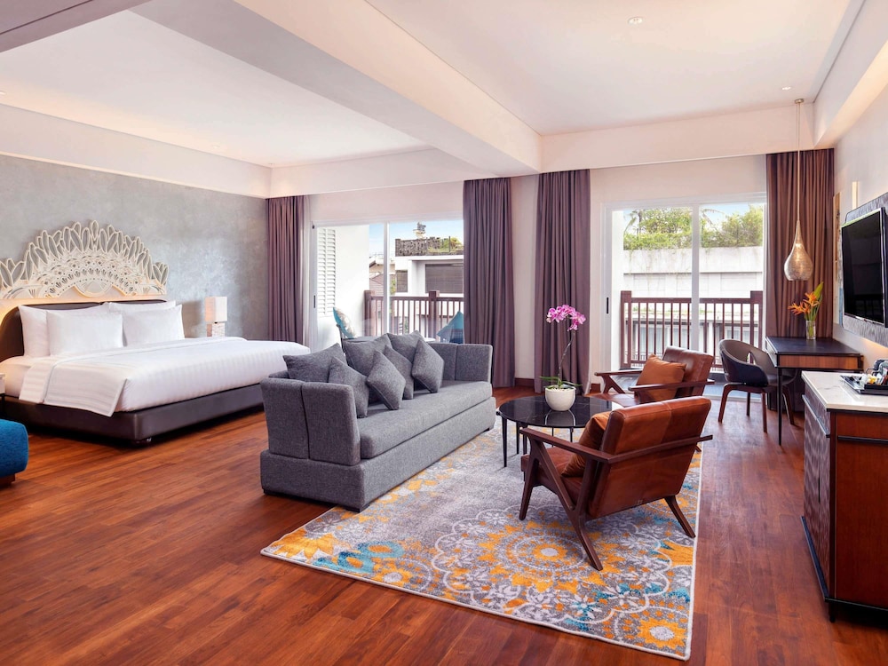 Suite Junior con Cama King Size del hotel Grand Mercure Bali Seminyak