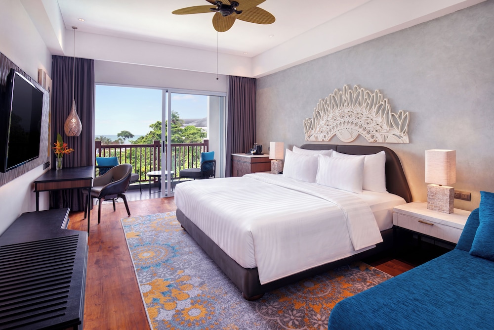 Habitación Deluxe King - Vistas al Jardín del hotel Grand Mercure Bali Seminyak. Foto 6