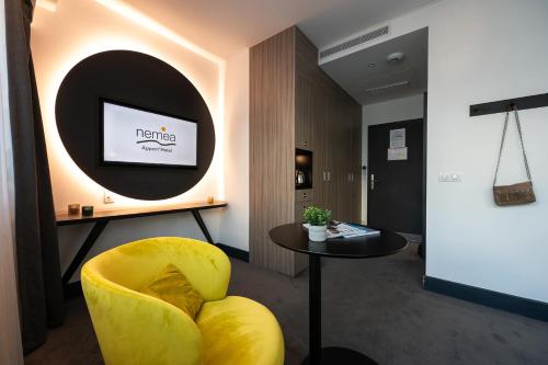 Habitación Doble del hotel NEMEA Appart Paris Levallois. Foto 14