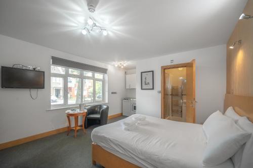 Estudio Doble Deluxe del hotel Flexistay Aparthotel Sutton. Foto 13