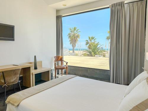 Junior Suite Vistas al Mar del hotel El Coso. Foto 18