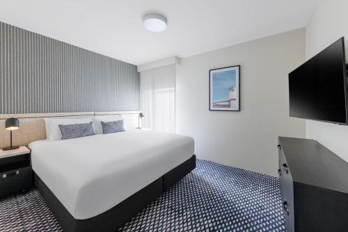 Suite Estándar con un Dormitorio del hotel The Sebel Sydney Manly Beach. Foto 3