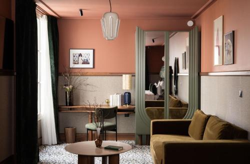 Suite Deluxe del hotel 1.75 Paris La Sève. Foto 3