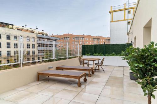 Apartamento Estudio con terraza en la azotea del hotel limehome Sevilla Ronda de Capuchinos. Foto 4