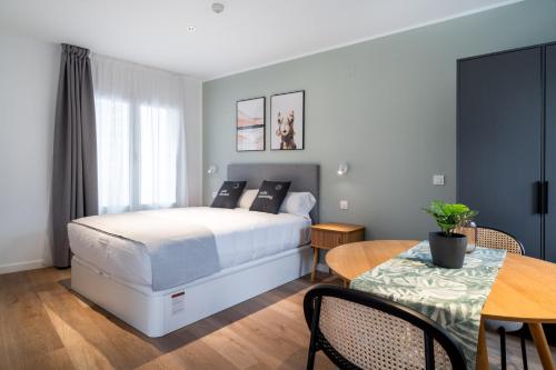 Apartamento Estudio con terraza en la azotea del hotel limehome Sevilla Ronda de Capuchinos. Foto 6