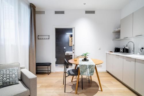 Estudio - Adaptado para personas con movilidad reducida del hotel limehome Sevilla Ronda de Capuchinos. Foto 10