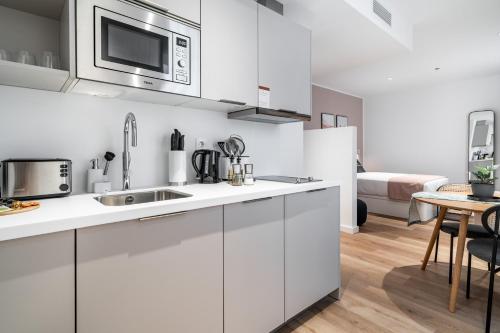 Estudio del hotel limehome Sevilla Ronda de Capuchinos. Foto 14