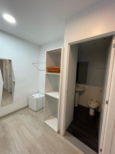 Habitación Triple del hotel Condedu Badajoz. Foto 4