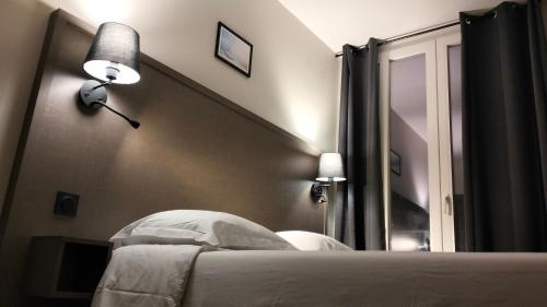 Habitación Deluxe del hotel Hôtel Royal Montreuil. Foto 1