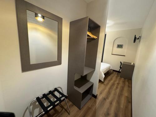 Habitación Deluxe del hotel Hôtel Royal Montreuil. Foto 3