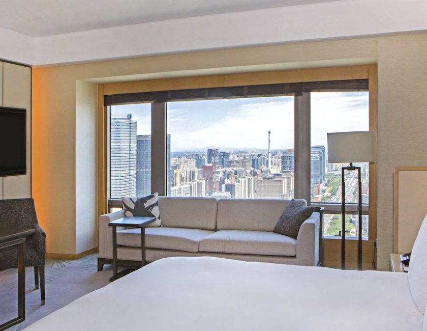 2 Camas individuales con vistas a la Avenida Chang'an del hotel Park Hyatt Beijing. Foto 1