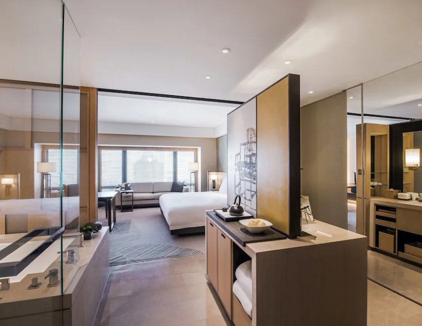 1 cama king size del hotel Park Hyatt Beijing. Foto 2