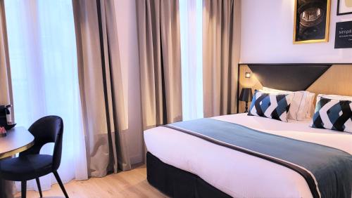 Habitación Doble Superior con acceso a la piscina del hotel Star Champs Elysées. Foto 4