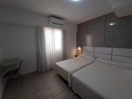 Habitación Triple del hotel Sol Playa. Foto 7