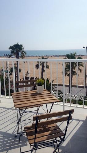 Suite con vistas al mar - Cama extragrande del hotel Sol Playa. Foto 9