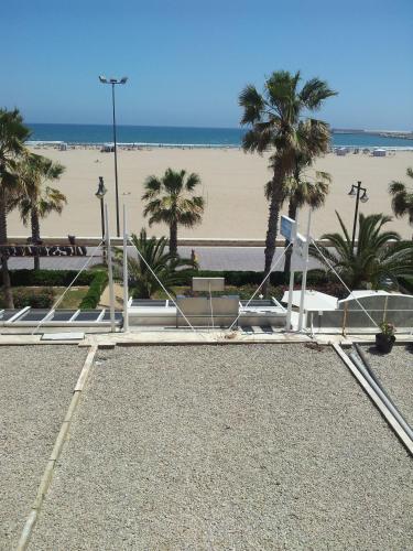 Habitación Triple con vistas al mar del hotel Sol Playa. Foto 3