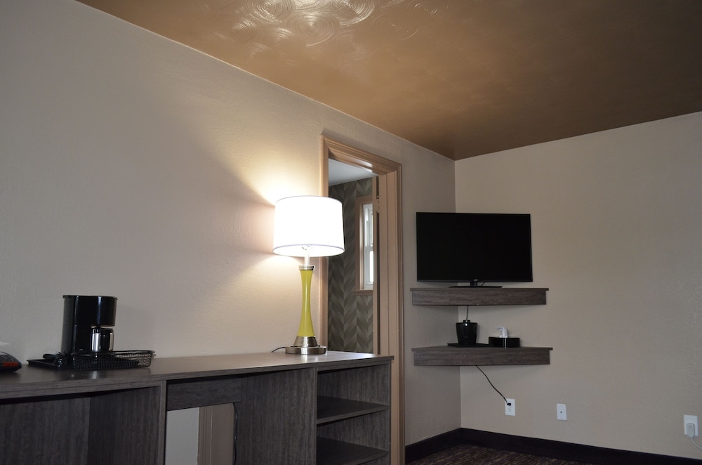 Habitación Familiar del hotel AArya By Niagara Fashion Outlets. Foto 8
