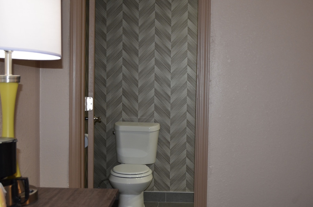 King Room - Disability Access del hotel AArya By Niagara Fashion Outlets. Foto 3