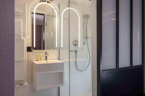 Habitación Executive Queen - No fumadores del hotel Best Western Bretagne Montparnasse. Foto 3