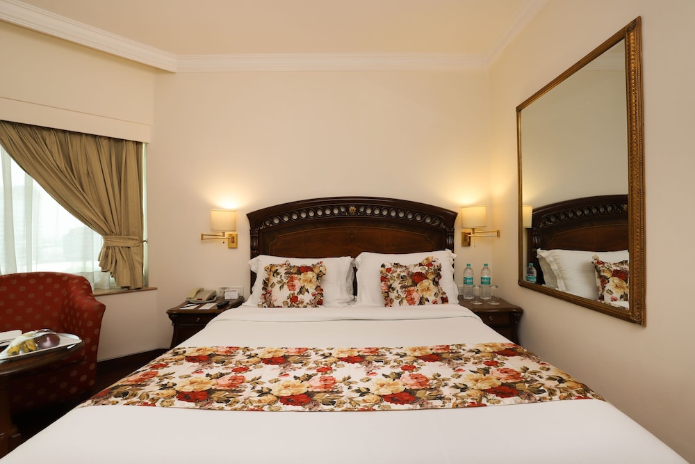Habitación Estándar King del hotel The Royal Plaza. Foto 1